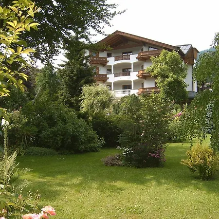Aparthotel Landhotel Eva 3*